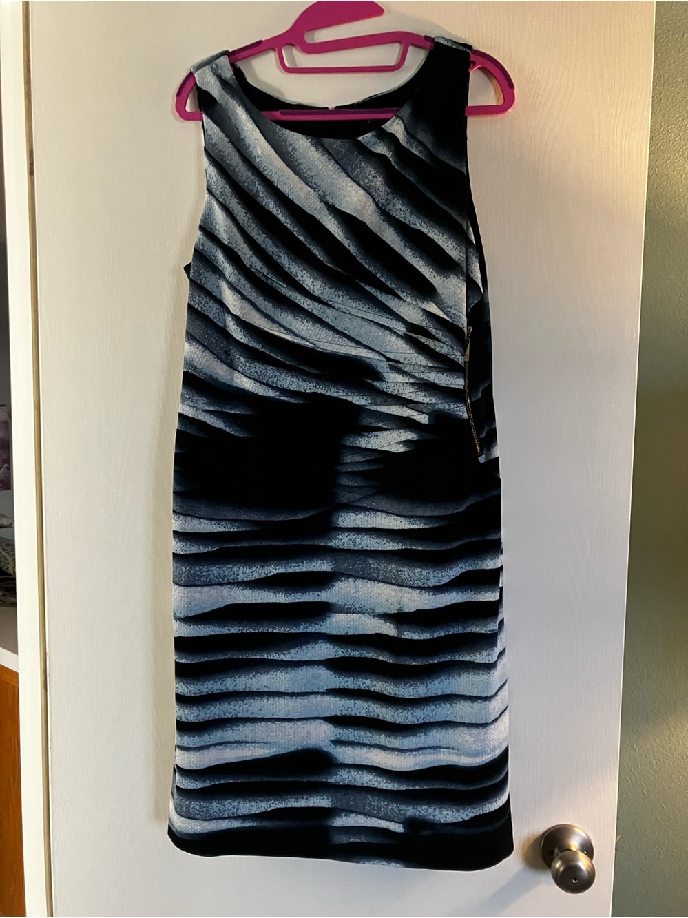 Ivanka Trump Sheath Dress Size 14 Blue Black Gray Abstract Print Side Zip